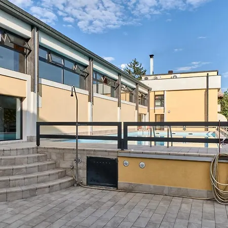 Lydie Apt. Exclusive Holigarda Desenzano del Garda Exterior photo