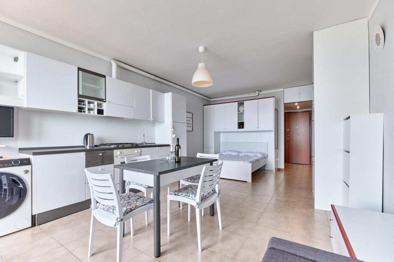 Lydie Apt. Exclusive Holigarda Apartment *