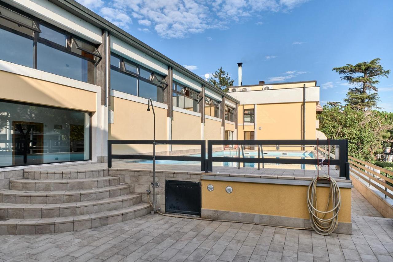 Lydie Apt. Exclusive Holigarda * Desenzano del Garda