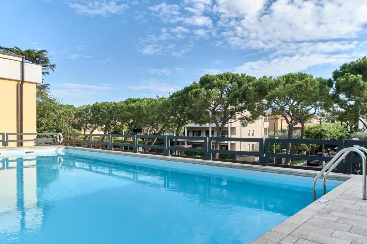 Lydie Apt. Exclusive Holigarda Desenzano del Garda
